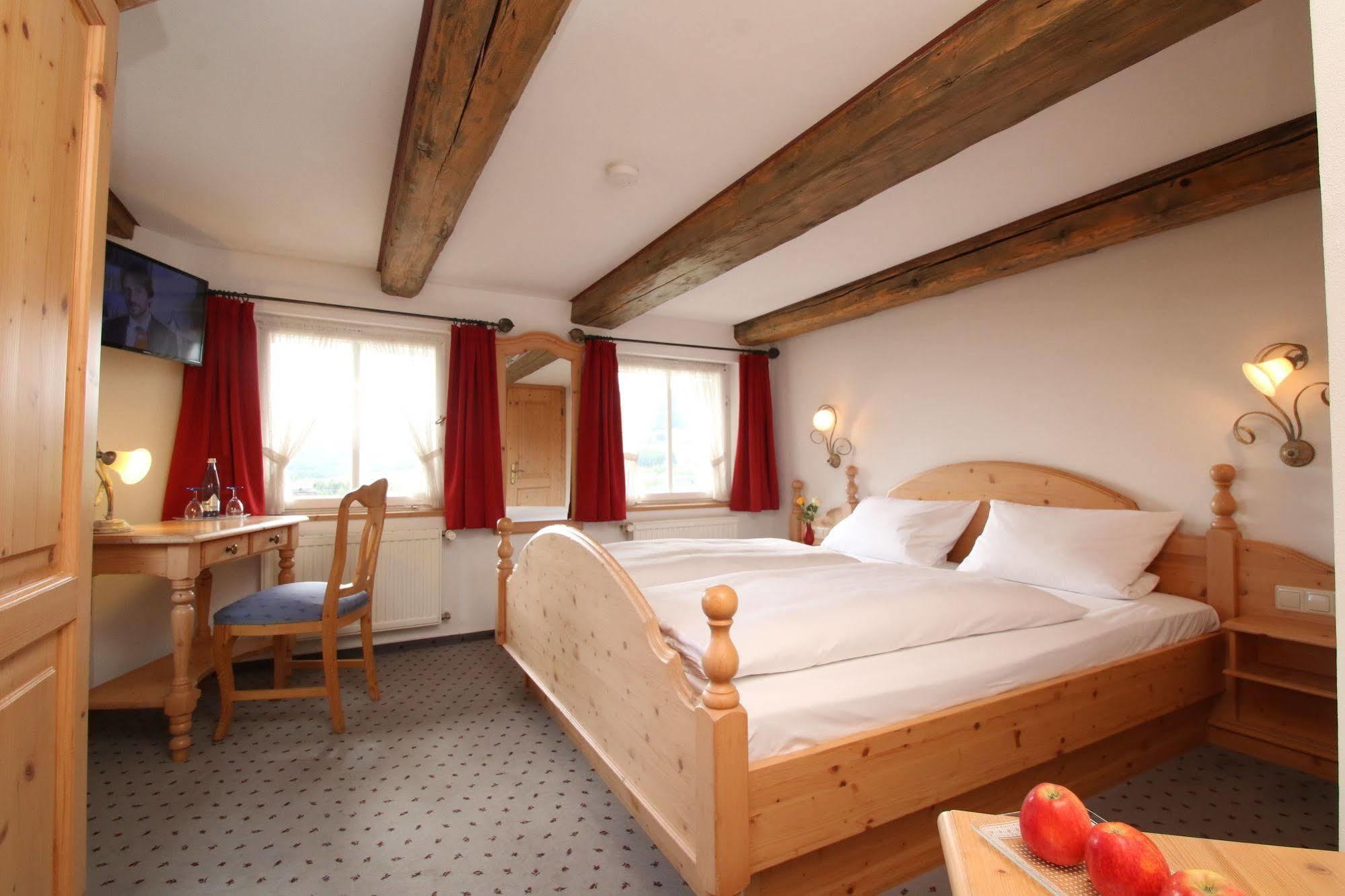 Hotel Landgasthof Adler Altenrond Exterior foto